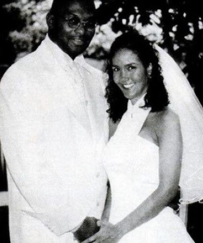 Gina Sasso was married to Thomas Mikal Ford for 17 years